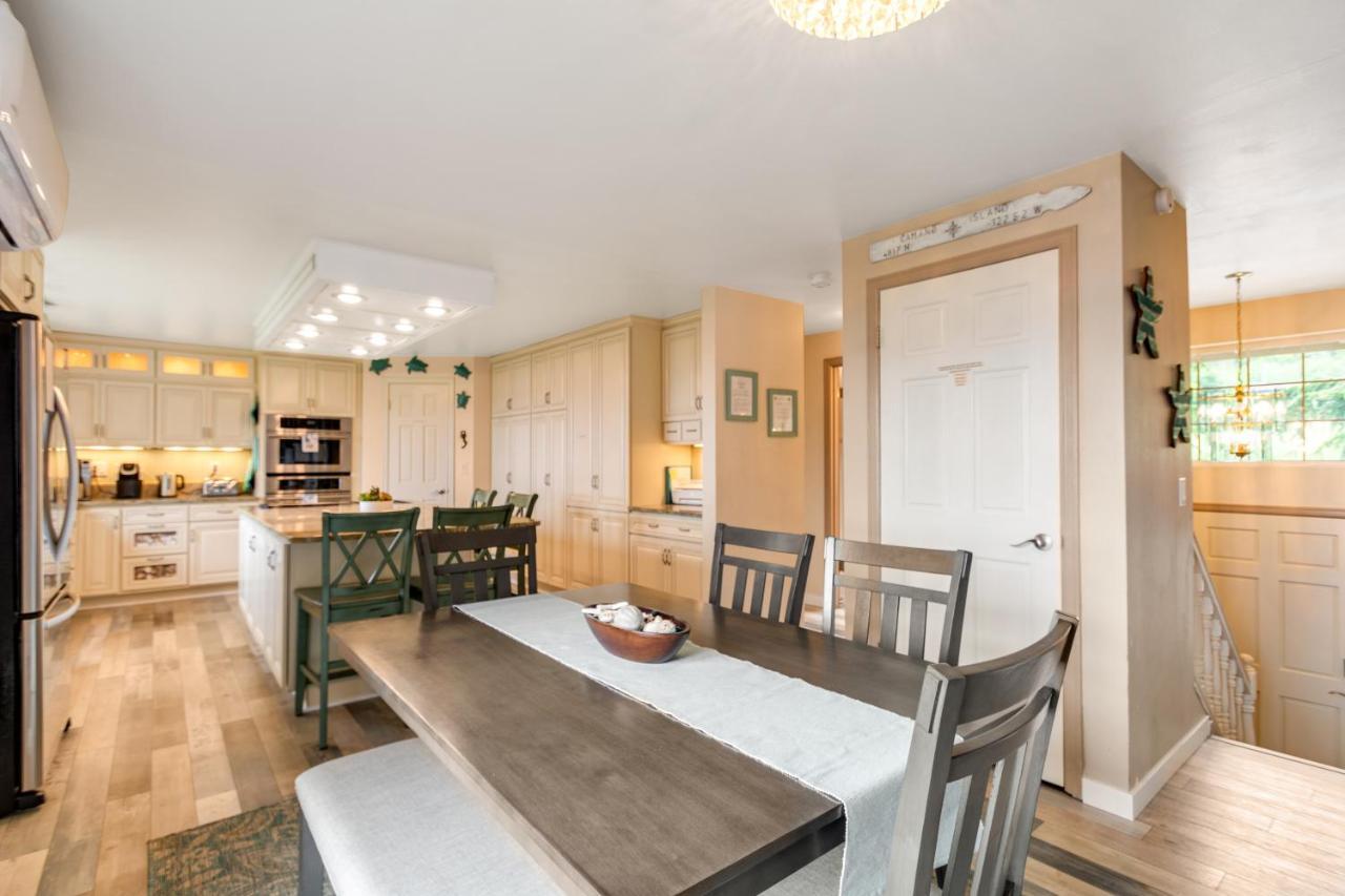Вилла Driftwood Hideaway Camano Экстерьер фото